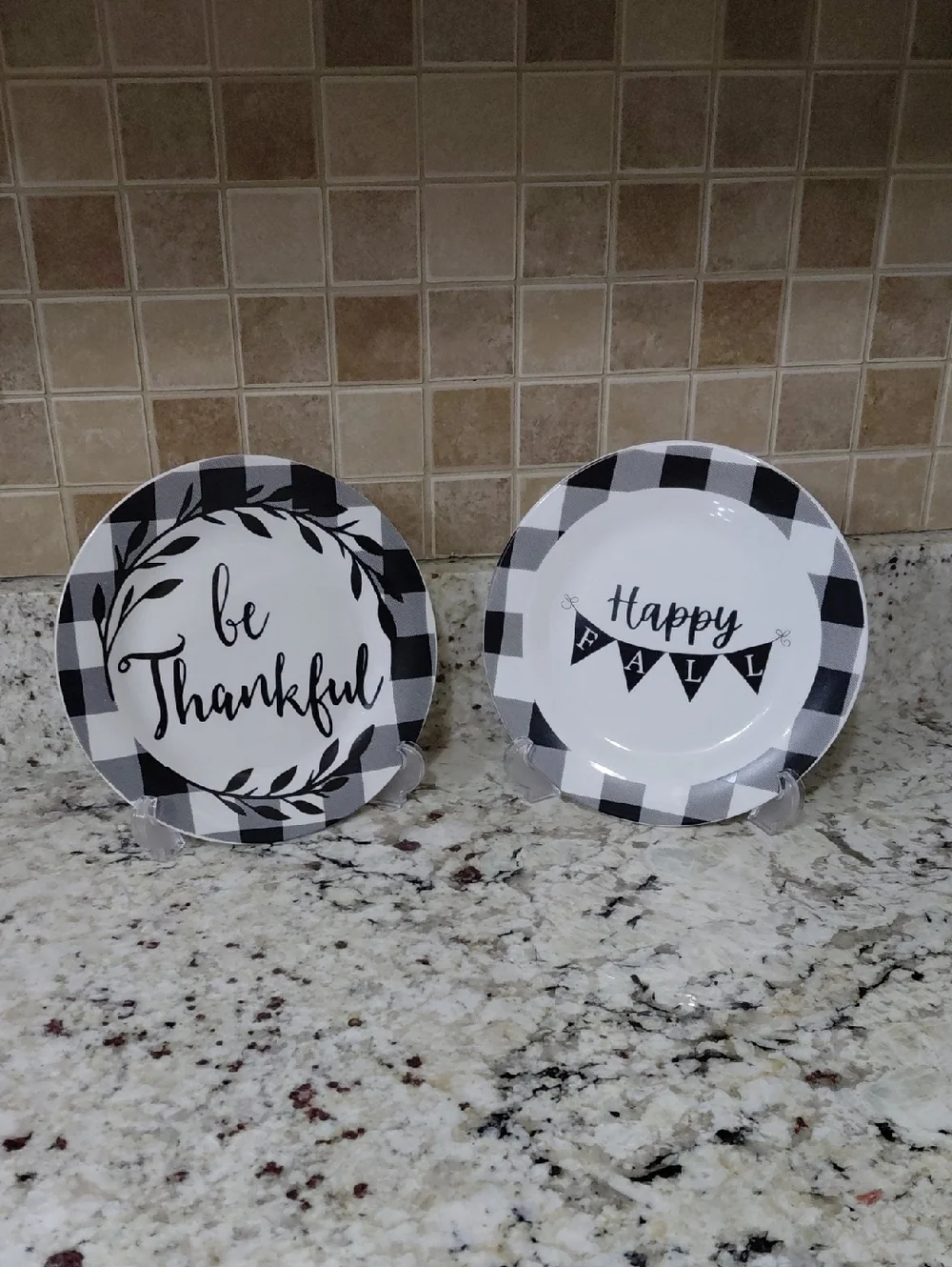 ROYAL NORFOLK Be Thankful / Happy Fall Black Plaid Decorative salad Size Plates